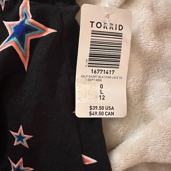 NWT Torrid Black Star Patterned Women's Sleep Shorts - Picture 2 of 4